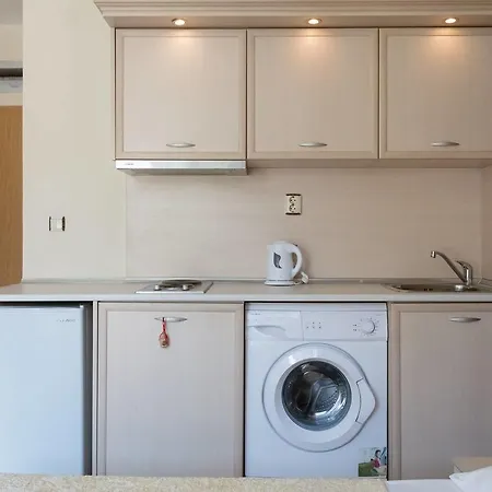 ❤quite Studio With Kitchen & Balcony +washer❤cs❤ *